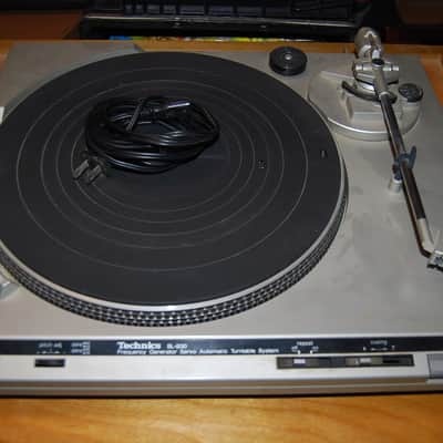 Technics SL-B30 1980's silver image 1