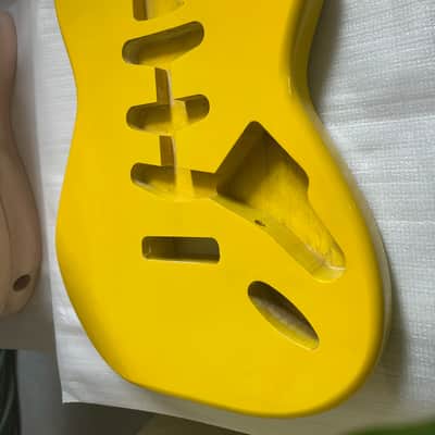 Yellow Alder Wood Guitar Stratocaster Strat Style Body image 4