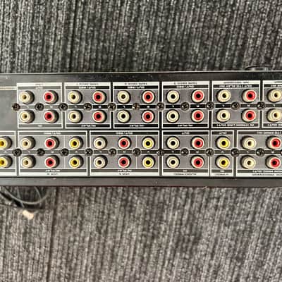 dbx DAV-600 Audio Video Program Route Selector image 5