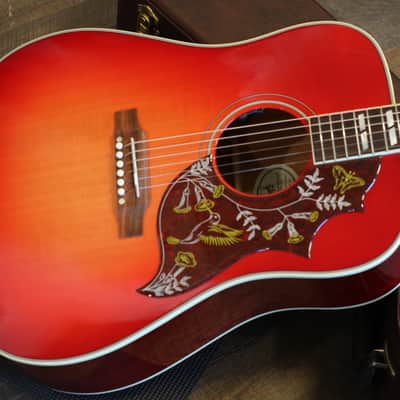 Minty! 2017 Gibson Hummingbird Standard Dreadnought Acoustic Guitar Cherry Sunburst + OHSC image 2