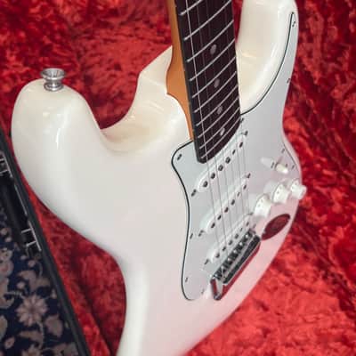 Fender American Original ‘60s Stratocaster 2022 - Present - Olympic White image 7