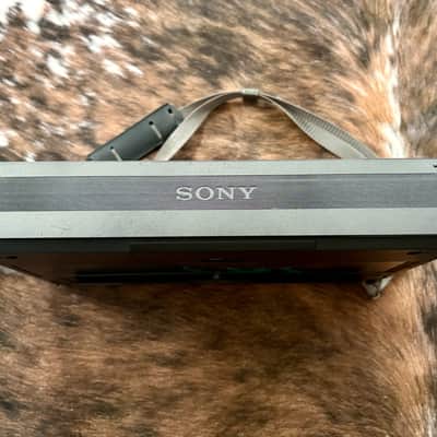 Sony ICF-2010 AIR/FM/LW/MW/SW PLL Synthesized Working No Power Cord image 15