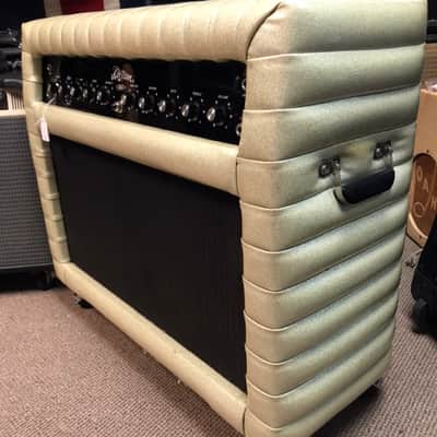 Kustom K-100 2 x 12" Combo Amp 1970's Champagne Sparkle Tuck and Roll image 7