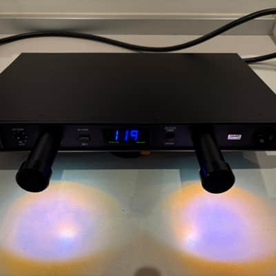 Furman PL-PRO DMC Power Conditioner with Voltmeter/Ammeter 2010s - Black image 2