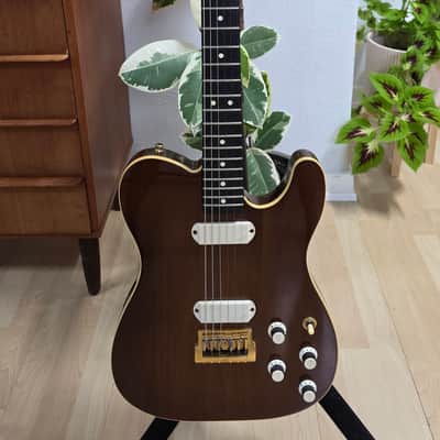 1983 Fender Telecaster Walnut Elite Gold RARE Flagship Top Model American Vintage 80s USA Electric Guitar Walnut Neck Original Hang Tag Manual image 4
