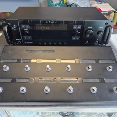 Line 6 Helix Rack with Controller image 1