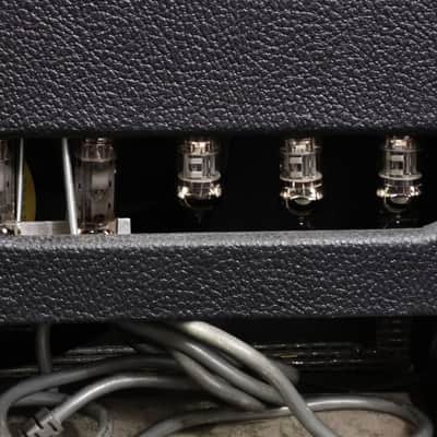 Fender Blues Junior 15-Watt 1x12" Guitar Combo - Black image 5