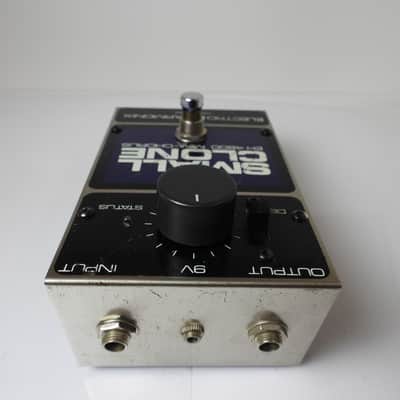 1983 Electro Harmonix Small Clone Mini Chorus Effects Pedal EH4600 MN3007 IC image 4
