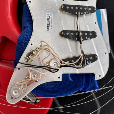 Fender American Vintage II '61 Stratocaster 2022 - Fiesta Red image 12