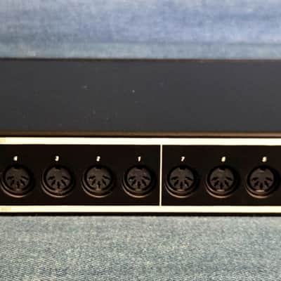 MOTU MIDI Express XT USB MIDI Interface 2017 - Present - Black image 5