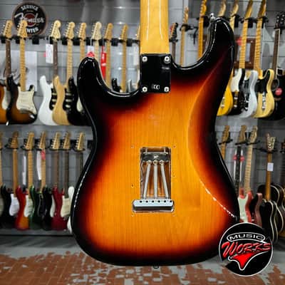 Fender   Stratocaster Classic 60 Sunburst 2017 image 6