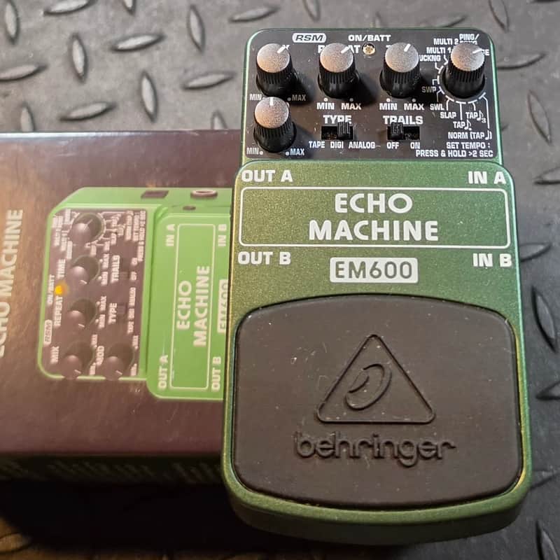 ギター BEHRINGER EM600 ECHO MACHINE Behringer EM600 Echo Machine Pedal | Reverb