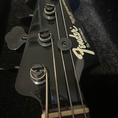 Fender Artist Series Duff McKagan Deluxe Precision Bass with Rosewood Fretboard 2019 - Present - Black image 4