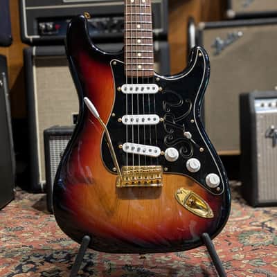 Fender Stevie Ray Vaughan Stratocaster with Pau Ferro Fretboard 2008 - 3-Color Sunburst image 1