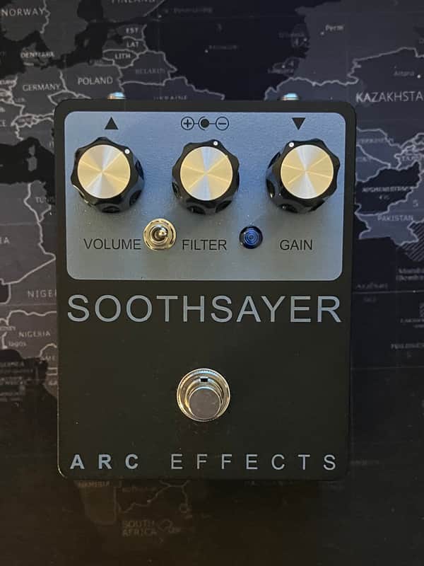 ARC Effects Soothsayer Distortion 2010s - Black