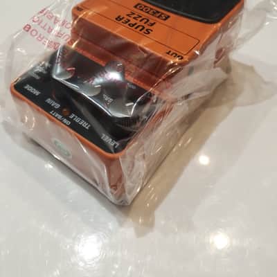 Behringer SF300 Super Fuzz Pedal 2010s - Standard image 3