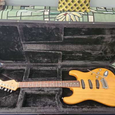 Ron Kirn Custom S 2012 - clear amber nitro, semi-transparent, wood grain fully visible image 3
