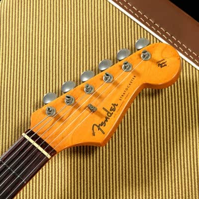 FENDER American Vintage '62 Stratocaster 3-Color Sunburst -2003- [V140759] (08/03) image 12