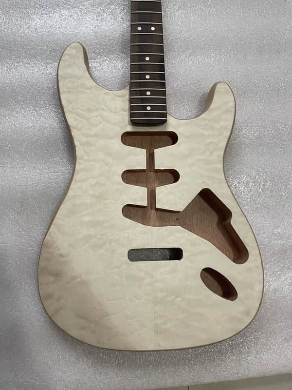 Quilted Veneer Maple Top Mahogany Guitar Strat Style Body with Rosewood Fingerboard Neck image 1