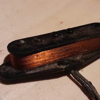 1963 Fender stratocaster pickups pre-CBS vintage original matched set, all original wires & windings - clean for their age -- Fairly hot set -- Bridge 6.12k, Middle 5.96k, Neck 6.0. parts for luthier restoration project '63 1960s 60s Strat image 15