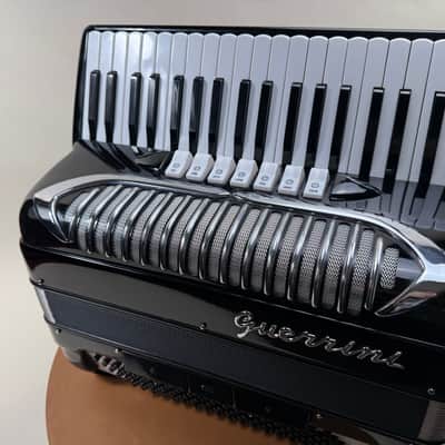 Guerrini Accordion image 11