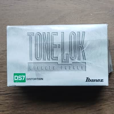 Ibanez DS7 Distortion 1999 - 2001, like New with original box image 3