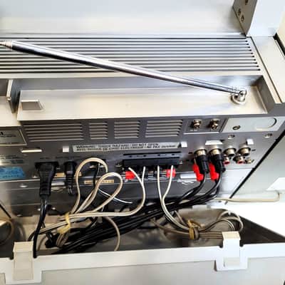 Asahi RD-830R Portable AM/FM Stereo Radio Cassette Recorder image 10