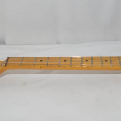 FENDER JAPAN ST57(T) Stratocaster 2-Tone Sunburst Electric Guitar Ref. No 7194 image 10