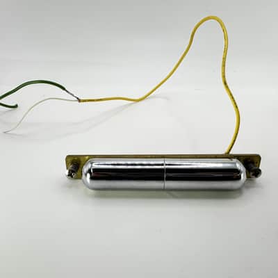 LipStick Pickup 4.44k image 3