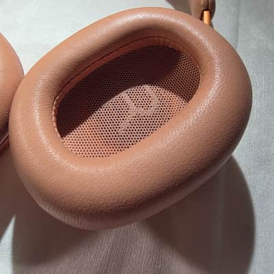 Bang & Olufsen H100 2025 image 7