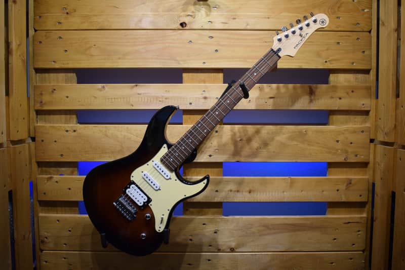 Yamaha Pacifica PAC 112 V HSS Old Violin Sunburst Electric Guitar in Very Good Condition image 1