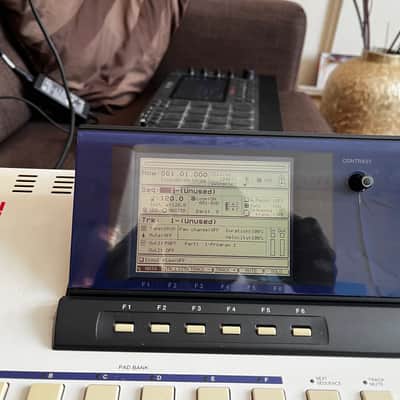 Akai MPC4000 Music Production Center image 2