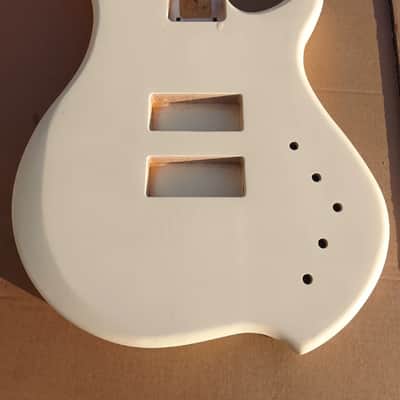 Universal Bass Guitar Body
