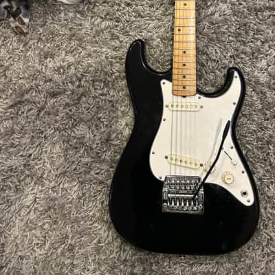 Fender Squier Stratocaster - Japan - 1984 - Black - Kahler - OHSC image 2