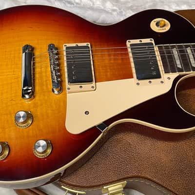 NEW! Gibson Les Paul Standard '60s Bourbon Burst - Curly Flame Maple Top - Authorized Dealer - Only 8.7 lbs - G07300 image 5
