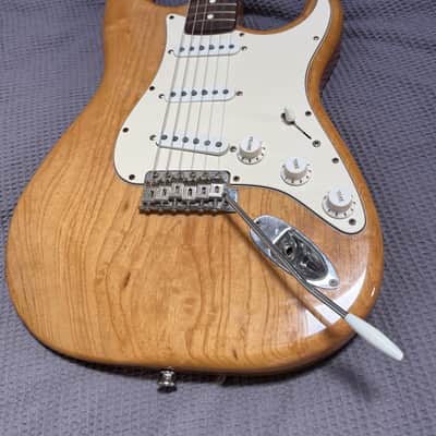 Fender Classic Series '70s Stratocaster with Rosewood Fretboard 1999 - 2018 - Natural image 4