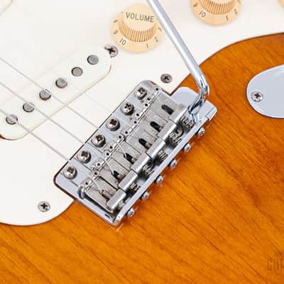1997 Fender American Vintage '57 Stratocaster Sunburst w/ Hangtags, Tweed Case image 8