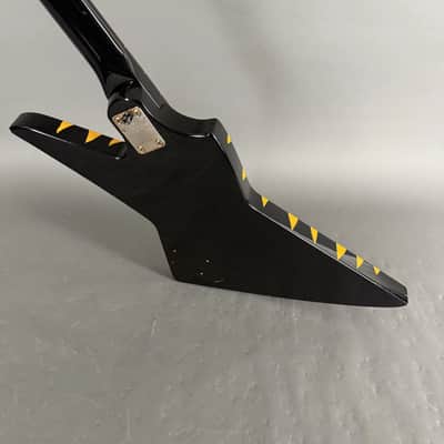 Aria Pro II ZZB Deluxe Explorer Bass Black Yellow Zebra / Tiger image 5