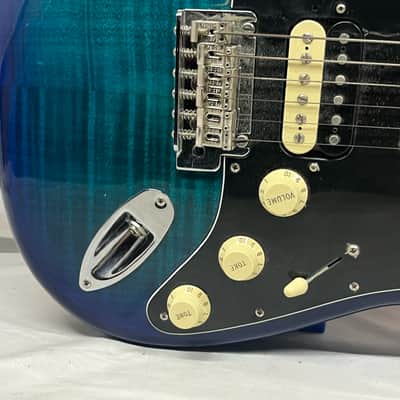 Fender Limited Edition Player Stratocaster HSS Plus Top Electric Guitar MIM - Made in Mexico - Blue Burst image 5