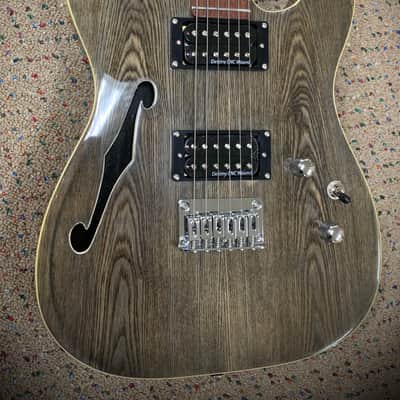 IYV Semi Hollow 2025 - Woodgrain image 12