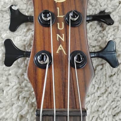 Luna High Tide Spruce Top Acoustic Bass Ukulele Satin Sunburst Finish - B stock image 6