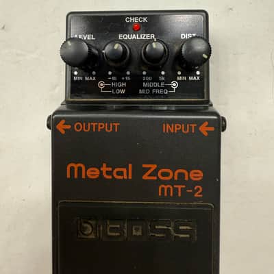 Boss Roland MT-2 Metal Zone Distortion Guitar Effect Pedal + Original Box image 3