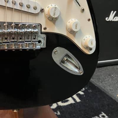 Fender Standard Stratocaster with Maple Fretboard 1998 - 2005 - Black image 11