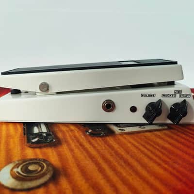 Fulltone Clyde Deluxe Wah - White image 5