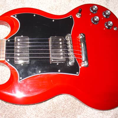 Epiphone SG Standard Heritage Cherry with Case ! image 3