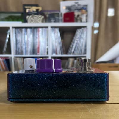 KHDK Electronics Unicorn Blood Limited Edition Octave Fuzz 2018 - Baby Blue Sparkle Dark Matter Graphic image 6