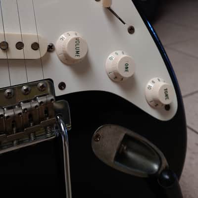 Fender Stratocaster JV 115 1982 - Black image 3