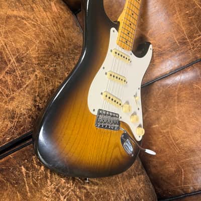 Fender 50th Anniversary 1954 Stratocaster Masterbuilt Chris Fleming 2005 - Sunburst image 9