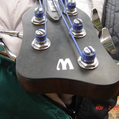 Warwick Corvette Fretless 5 string GERMAN made image 4