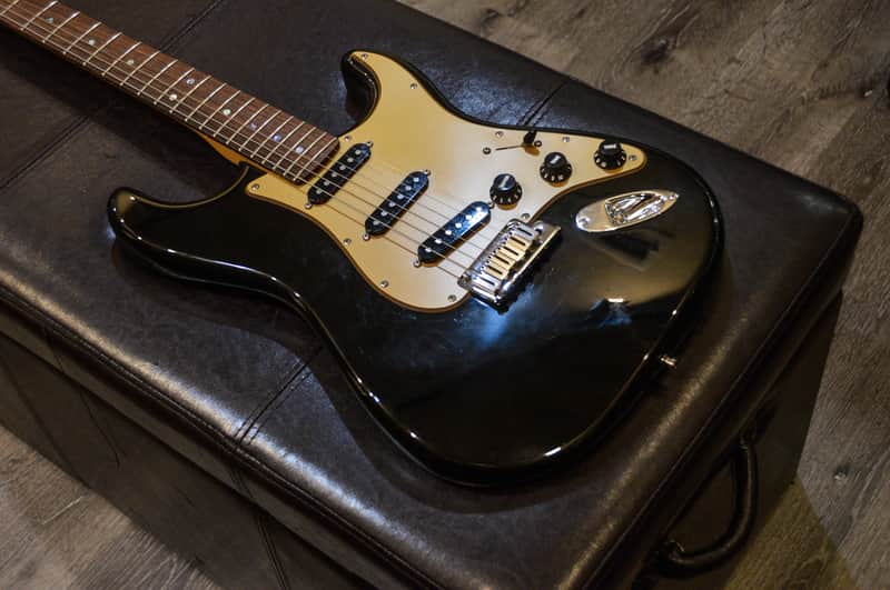 Fender American Deluxe Stratocaster with Rosewood Fretboard | Reverb